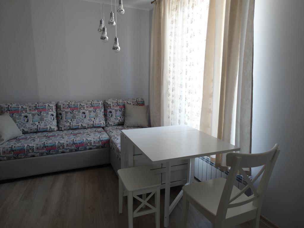 Apartment Retro Добрич Номер фото